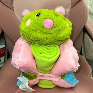 NWT Pillow and blanket 11”x16” 100% polyester